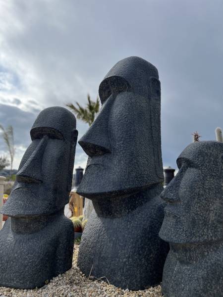 Statue géante île de Paques Moai